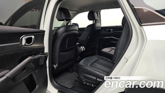Kia Sorento 2022 — photo 16