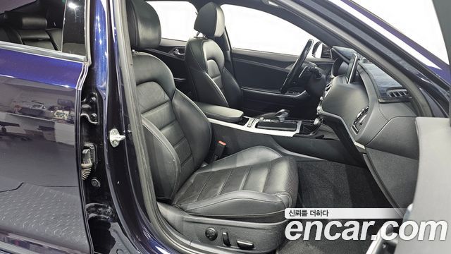 Kia Stinger 2019 — photo 11