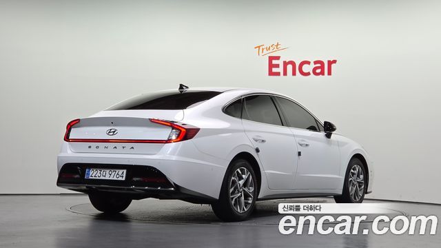 Hyundai Sonata 2022 — photo 2