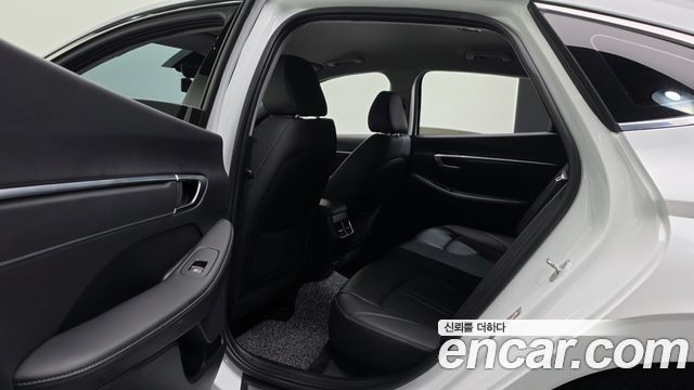 Hyundai Sonata 2022 — photo 18