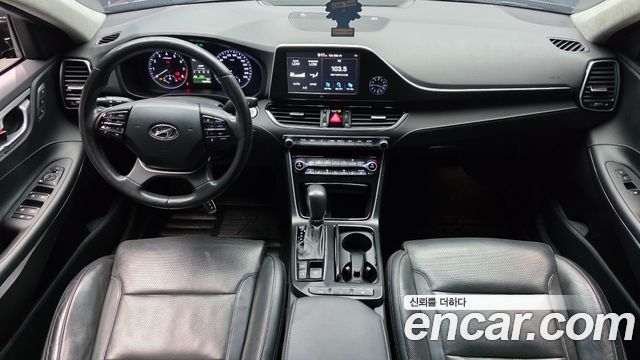 Hyundai Grandeur 2019 — photo 10