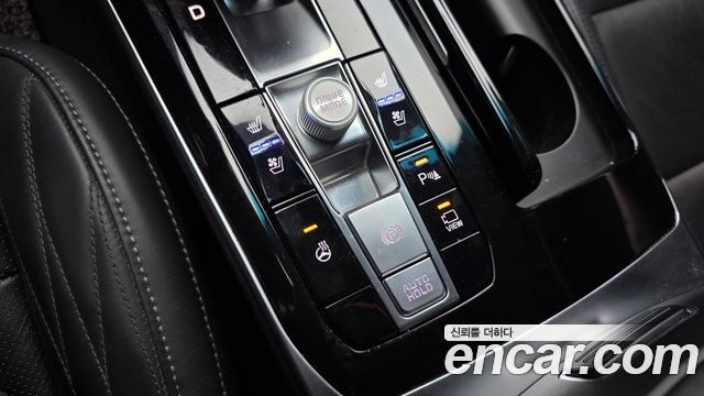 Kia K7 2020 — photo 32