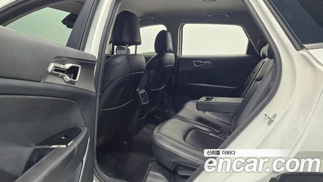 Kia Sportage 2022 — photo 18