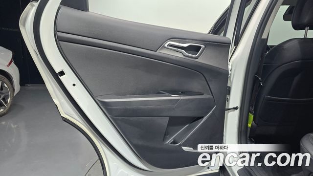 Kia Sportage 2022 — photo 15