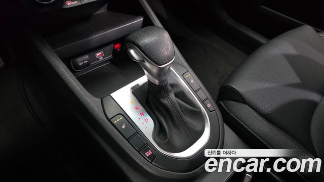 Kia K3 2023 — photo 12