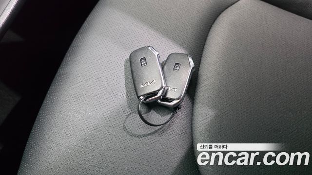 Kia K3 2023 — photo 28