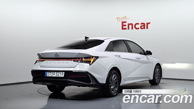 Hyundai AVANTE 2024 — photo 2