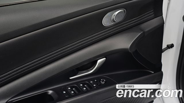 Hyundai AVANTE 2024 — photo 25