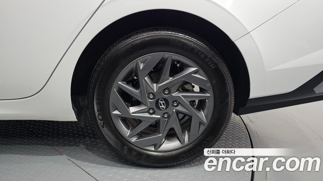 Hyundai AVANTE 2024 — photo 7