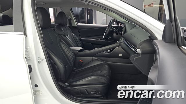 Hyundai AVANTE 2024 — photo 16