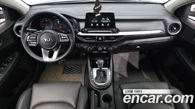 Kia K3 2019 — photo 10