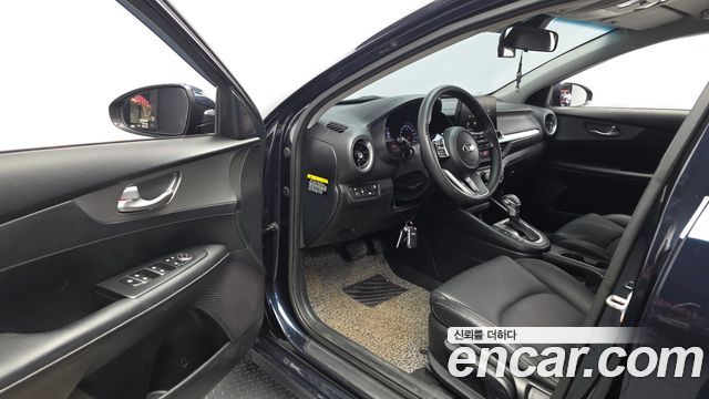 Kia K3 2019 — photo 13