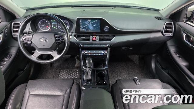 Hyundai Grandeur 2018 — photo 10