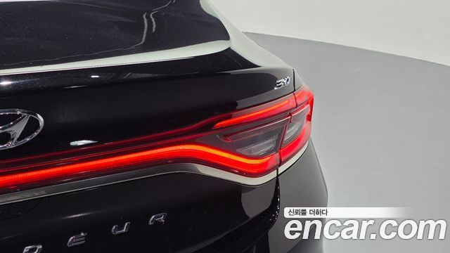 Hyundai Grandeur 2018 — photo 9
