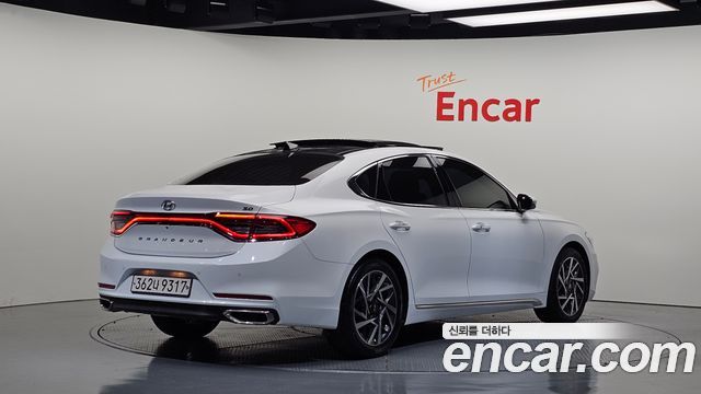 Hyundai Grandeur 2018 — photo 2