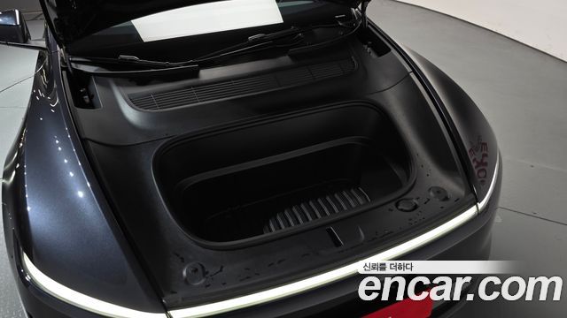 Tesla Model Y 2026 — photo 6