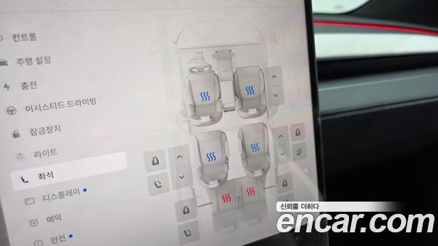Tesla Model Y 2026 — photo 22