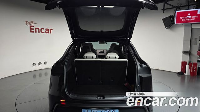 Tesla Model Y 2026 — photo 26