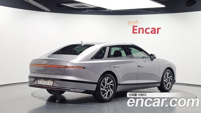 Hyundai Grandeur 2023 — photo 2