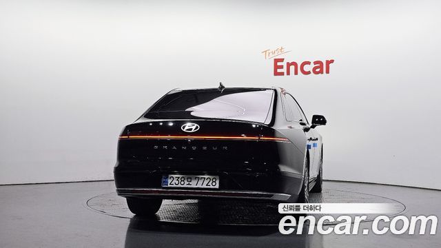 Hyundai Grandeur 2023 — photo 4