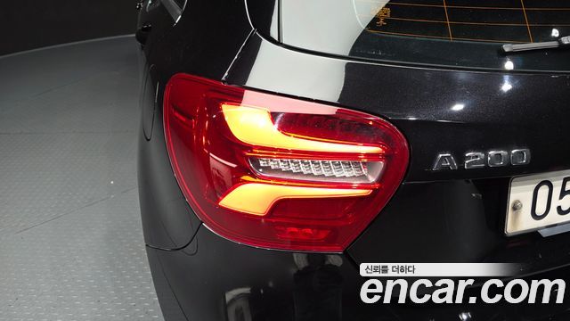 Mercedes-Benz A-Class 2018 — photo 9