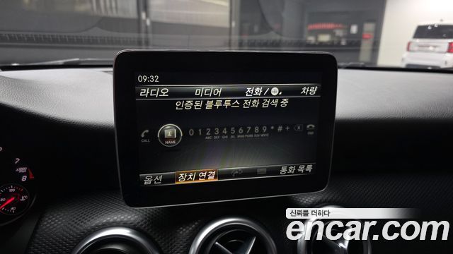 Mercedes-Benz A-Class 2018 — photo 29