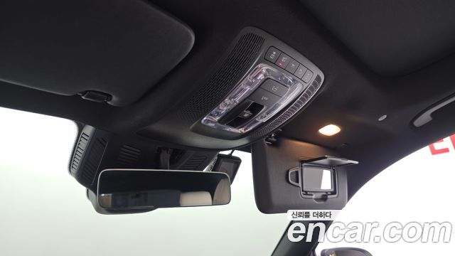 Mercedes-Benz GLB-Class 2024 — photo 22