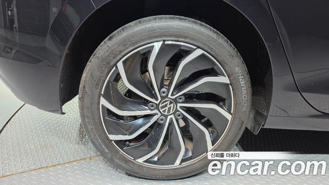Volkswagen Golf 2022 — photo 5