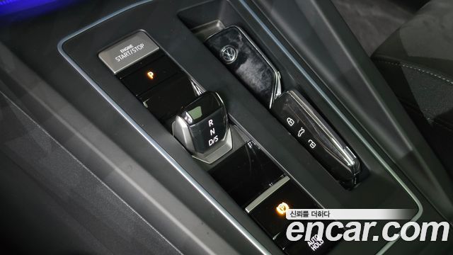 Volkswagen Golf 2022 — photo 12
