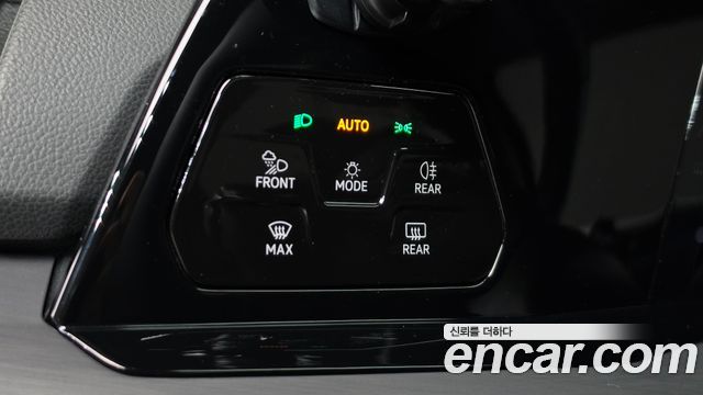 Volkswagen Golf 2022 — photo 20