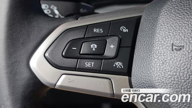 Volkswagen Golf 2022 — photo 23