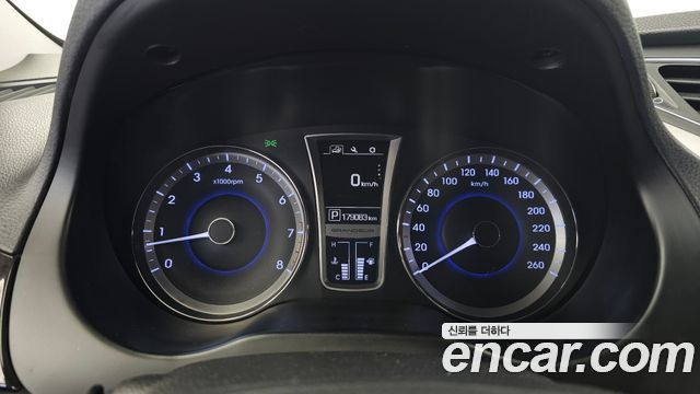 Hyundai Grandeur 2016 — photo 11