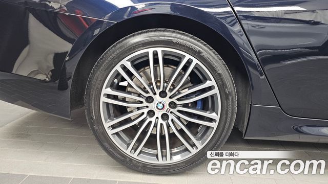 BMW 5-Series 2017 — photo 5