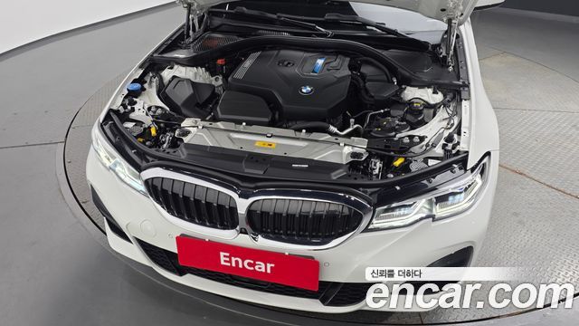 BMW 3-Series 2022 — photo 6