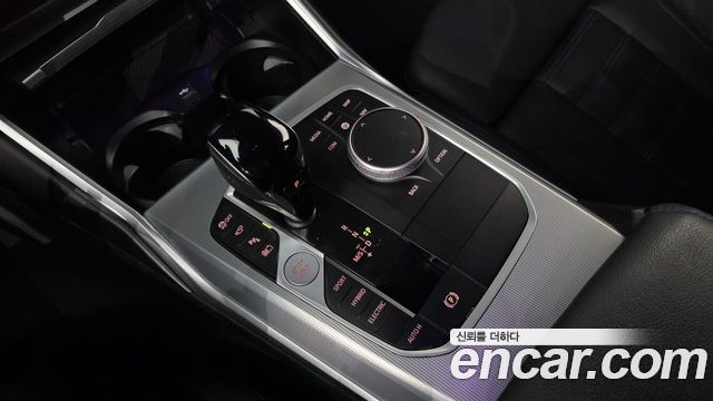 BMW 3-Series 2022 — photo 9