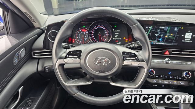 Hyundai AVANTE 2023 — photo 19