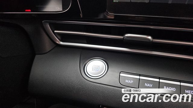 Hyundai AVANTE 2023 — photo 31