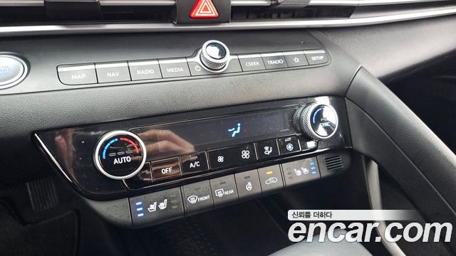Hyundai AVANTE 2023 — photo 32