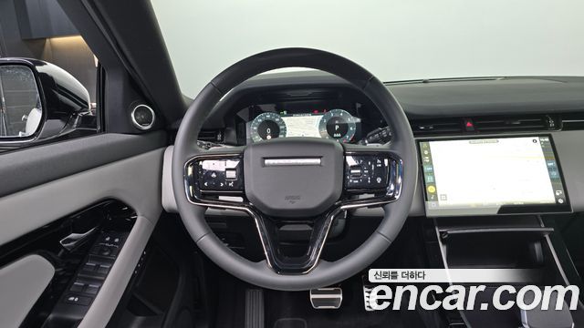 Land Rover Range Rover Evoque 2026 — photo 12