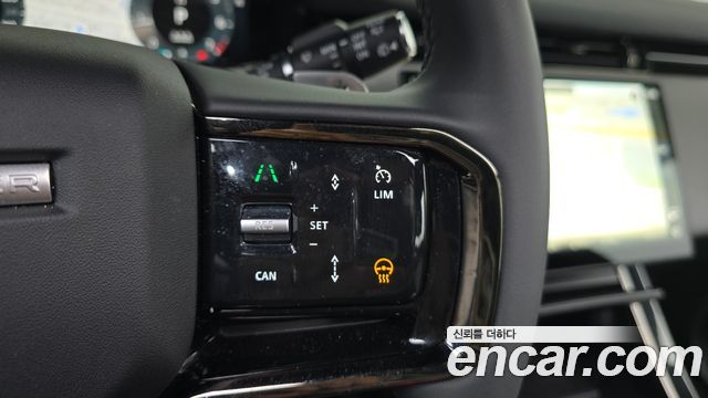 Land Rover Range Rover Evoque 2026 — photo 17