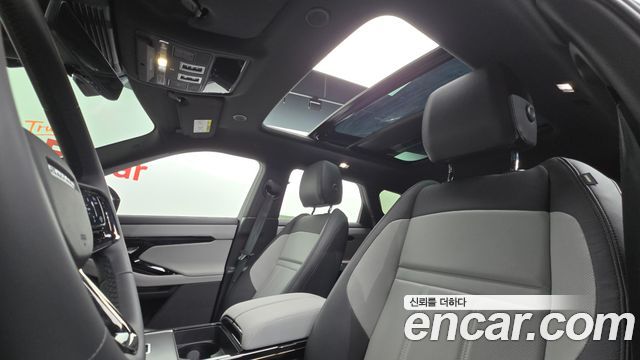Land Rover Range Rover Evoque 2026 — photo 19
