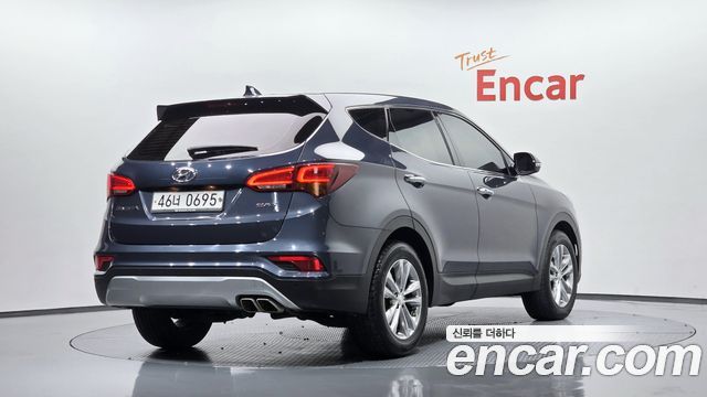 Hyundai Santafe 2016 — photo 2