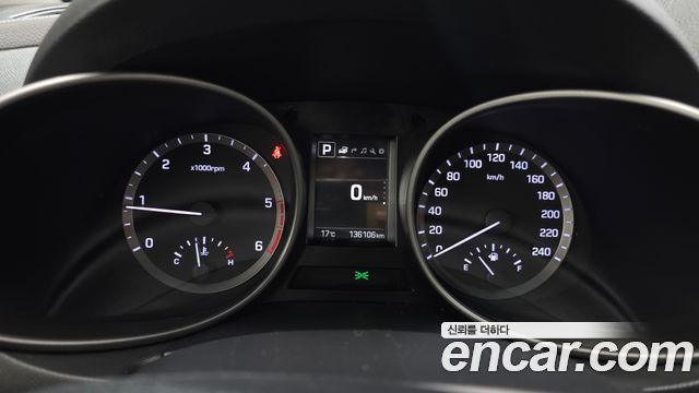 Hyundai Santafe 2016 — photo 11