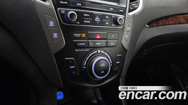 Hyundai Santafe 2016 — photo 23