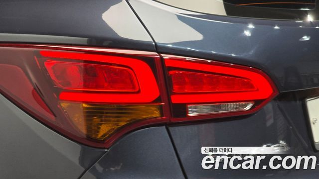 Hyundai Santafe 2016 — photo 9