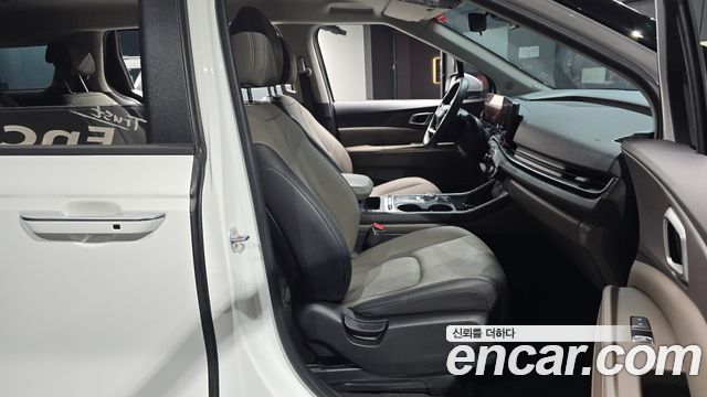 Kia Canival 2025 — photo 18