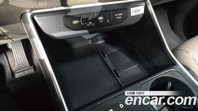 Kia Canival 2025 — photo 24