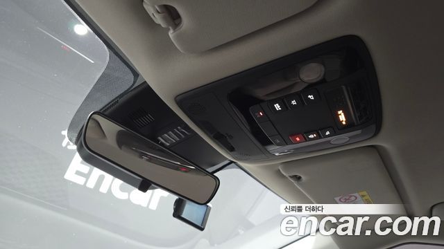 Kia Canival 2025 — photo 25