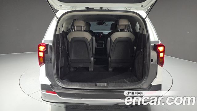 Kia Canival 2025 — photo 36