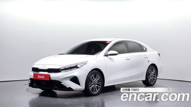 Kia K3 2022 — photo 1